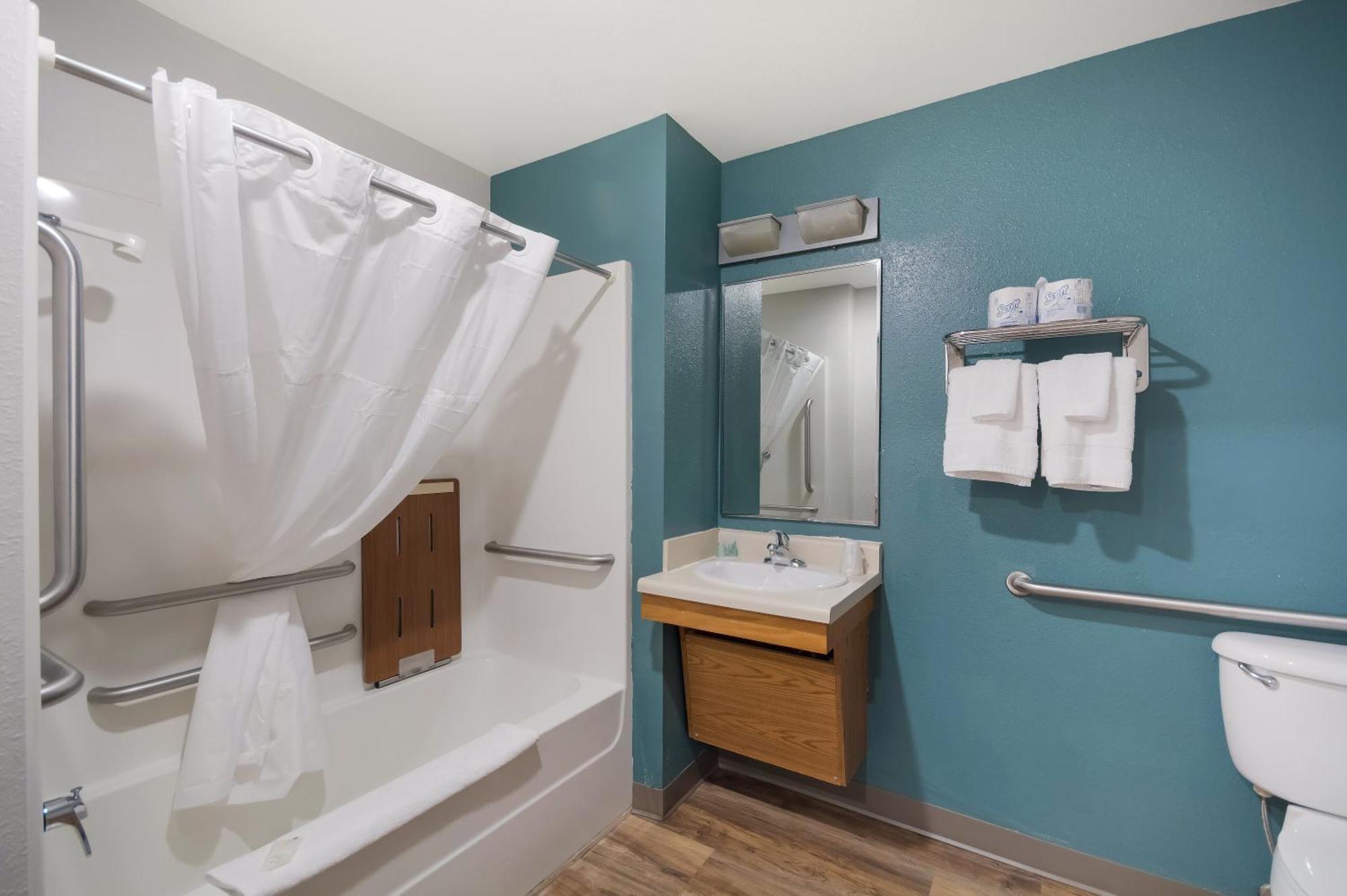 Woodspring Suites Greenville Central I-85 Экстерьер фото