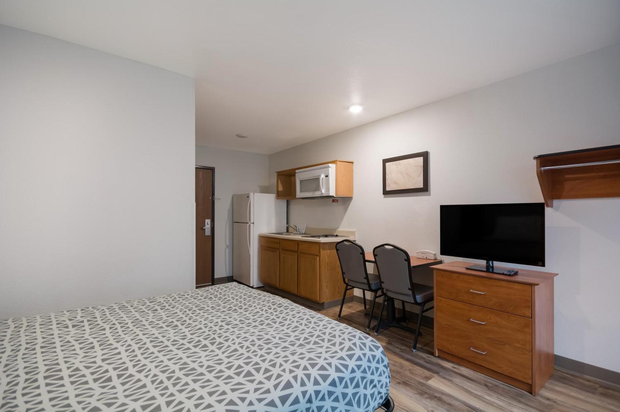 Woodspring Suites Greenville Central I-85 Экстерьер фото