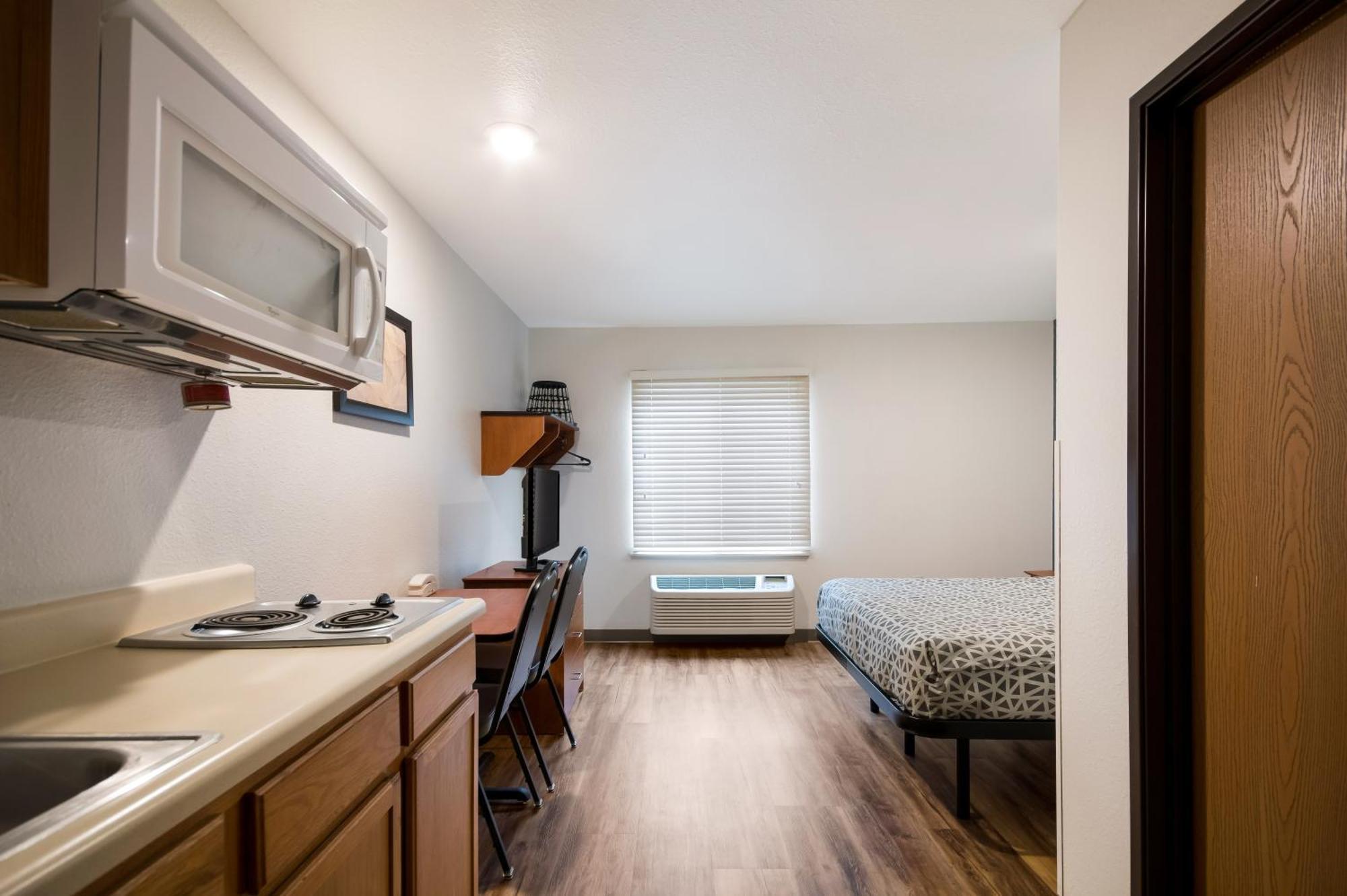 Woodspring Suites Greenville Central I-85 Экстерьер фото