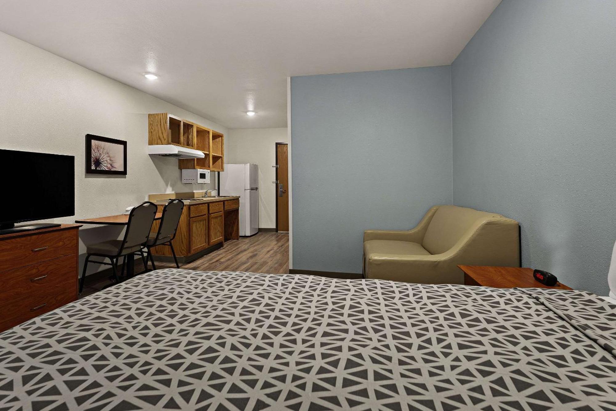 Woodspring Suites Greenville Central I-85 Экстерьер фото